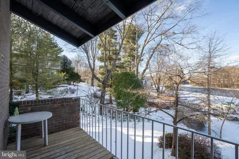 1606 Greenbriar Ct, Reston, VA 20190 photo 20