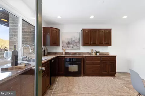 1606 Greenbriar Ct, Reston, VA 20190 photo 37