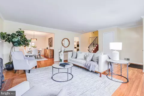 6503 Dryden Dr, Mclean, VA 22101 photo 3