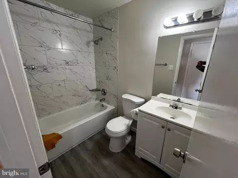 7043 Calamo St, Springfield, VA 22150 photo 7