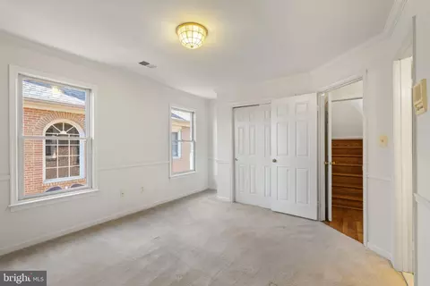 Bedroom - 1537 Cedar Ave, Mclean, VA 22101 photo 3 of 6