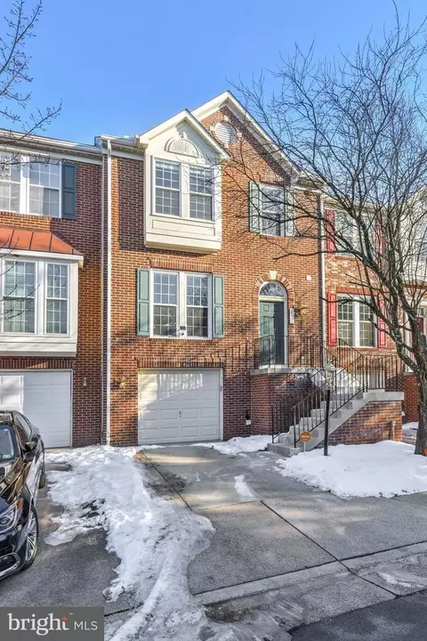 2031 Madrillon Springs Ct, Vienna, VA 22182