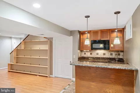 8858 Applecross Ln, Springfield, VA 22153 photo 44