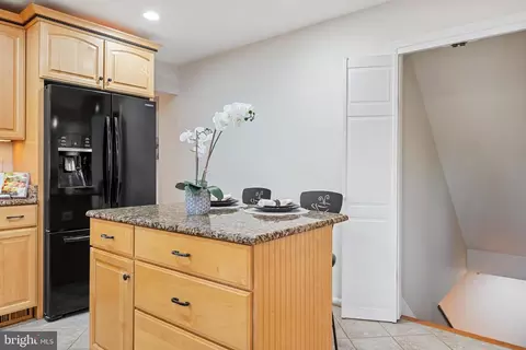 8858 Applecross Ln, Springfield, VA 22153 photo 15