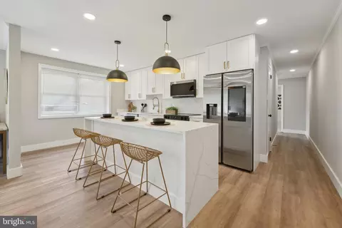 8422 Richmond Hwy #69, Alexandria, VA 22309