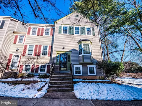 2382 Branleigh Park Ct, Reston, VA 20191