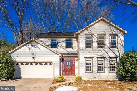 13388 Springhaven Dr, Fairfax, VA 22033