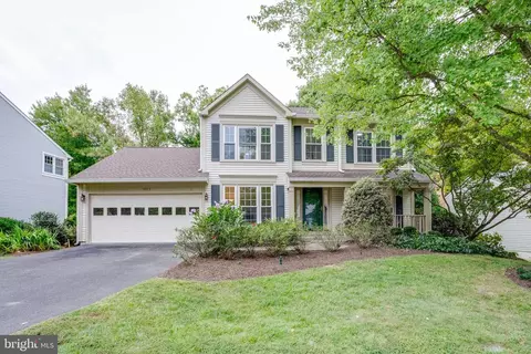 13917 Stonefield Dr, Clifton, VA 20124