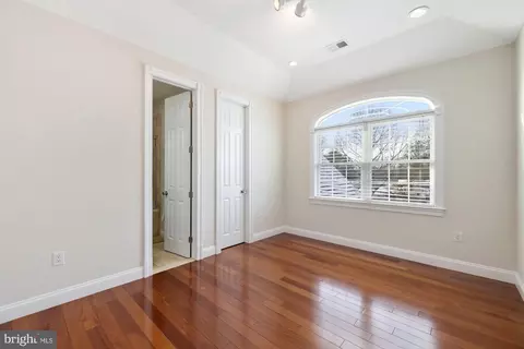 Other - 10102 Vale Rd, Vienna, VA 22181 photo 11 of 33