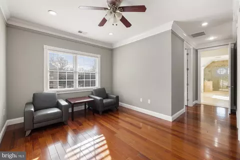 Entry Way - 10102 Vale Rd, Vienna, VA 22181 photo 10 of 21