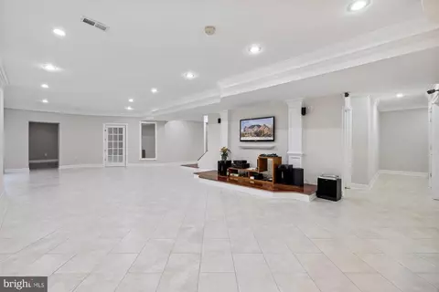 Living - 10102 Vale Rd, Vienna, VA 22181 photo 2 of 9