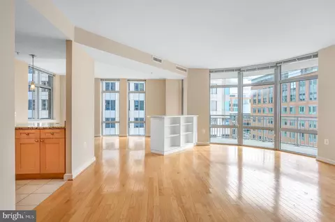 11990 Market St #903, Reston, VA 20190