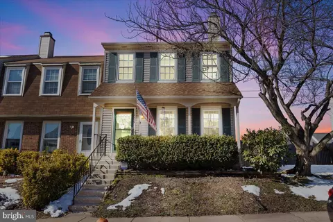 14529 Ravenscar Ct, Centreville, VA 20121