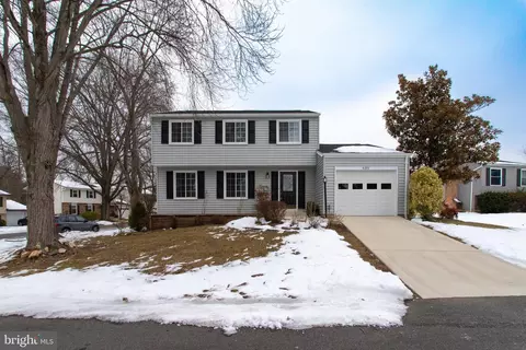 6101 Meadowpond Ct, Burke, VA 22015