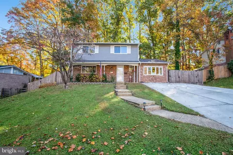 5515 Eastbourne Dr, Springfield, VA 22151