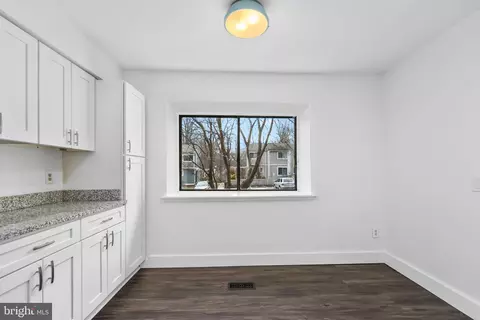 11711 Decade Ct, Reston, VA 20191 photo 6