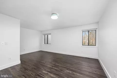 11711 Decade Ct, Reston, VA 20191 photo 14