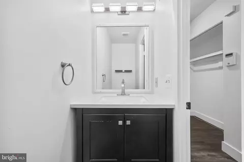 11711 Decade Ct, Reston, VA 20191 photo 12