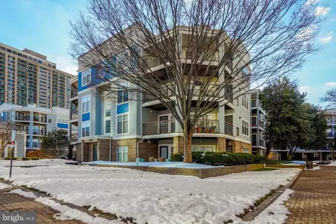 5573 Seminary Rd #104, Falls Church, VA 22041