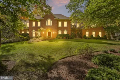 6700 Old Stone Fence Rd, Fairfax Station, VA 22039