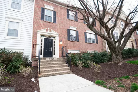 12009 Golf Ridge Ct #101, Fairfax, VA 22033
