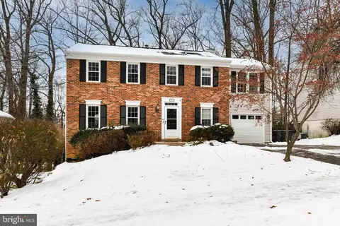 7605 Virginia Ln, Falls Church, VA 22043