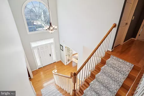 Entry Way - 14086 Eagle Chase Cir, Chantilly, VA 20151 photo 6 of 11