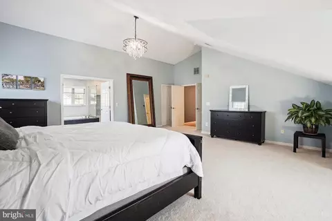 Bedroom - 14086 Eagle Chase Cir, Chantilly, VA 20151 photo 2 of 11