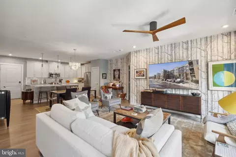 1675 Bandit Loop #305B, Reston, VA 20190 photo 5