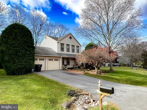2810 Glade Vale Way, Vienna, VA 22181