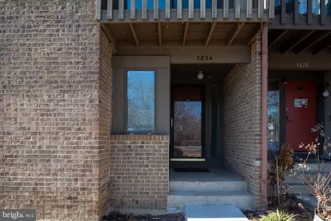 7824 Marconi Ct, Springfield, VA 22153 photo 4