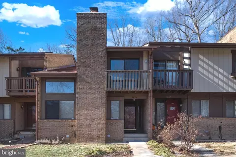 7824 Marconi Ct, Springfield, VA 22153