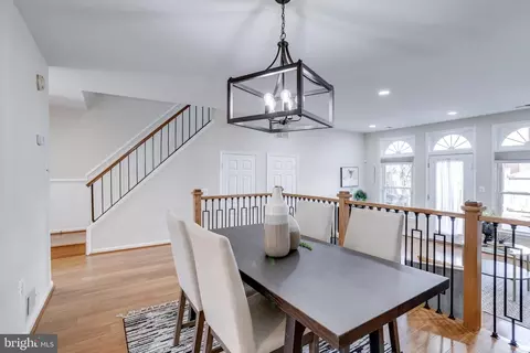 7814 Lake Pleasant Dr, Springfield, VA 22153 photo 10