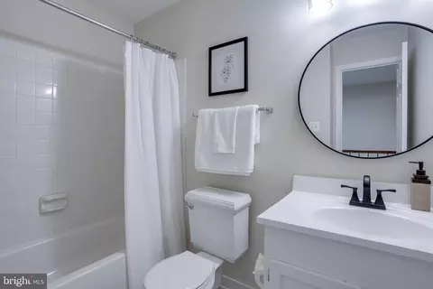 7814 Lake Pleasant Dr, Springfield, VA 22153 photo 20