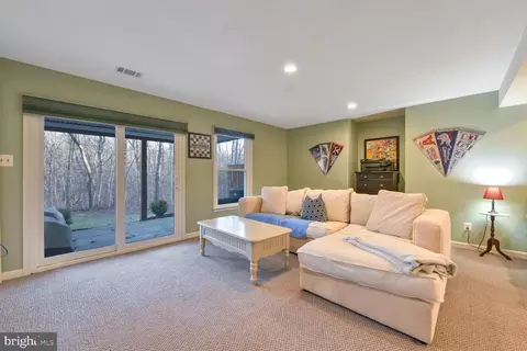 1642 Oak Spring Way, Reston, VA 20190 photo 24