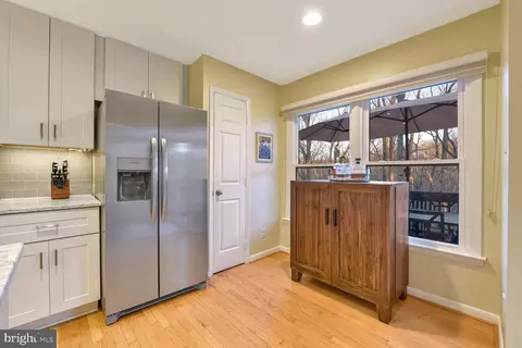 1642 Oak Spring Way, Reston, VA 20190 photo 9