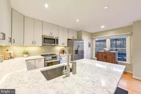 1642 Oak Spring Way, Reston, VA 20190 photo 13