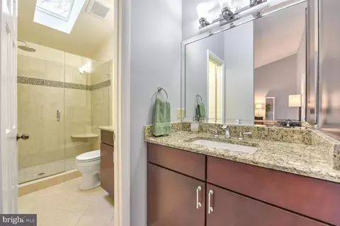1642 Oak Spring Way, Reston, VA 20190 photo 17