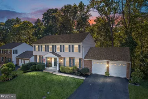 8218 Rushing Creek Dr, Springfield, VA 22153