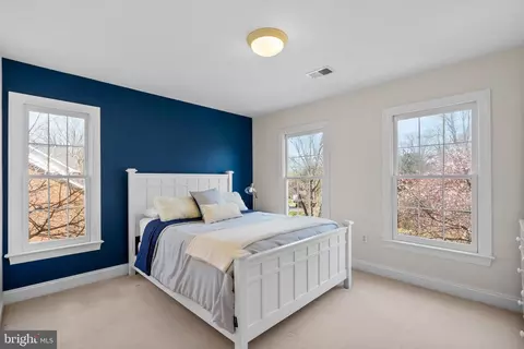 1584 Highland Glen Pl, Mclean, VA 22101 photo 22