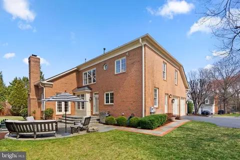1584 Highland Glen Pl, Mclean, VA 22101 photo 36