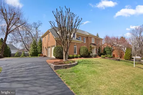 1584 Highland Glen Pl, Mclean, VA 22101 photo 38