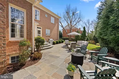 1584 Highland Glen Pl, Mclean, VA 22101 photo 35
