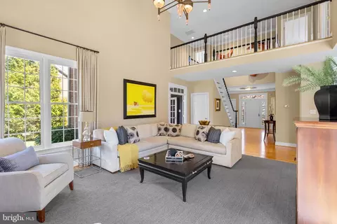 1584 Highland Glen Pl, Mclean, VA 22101 photo 3