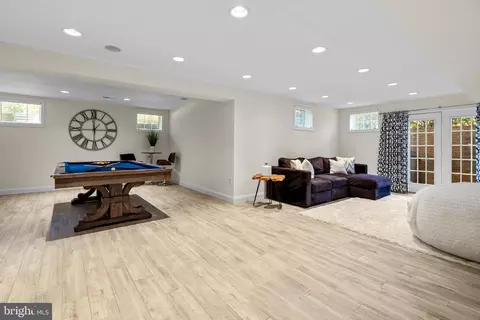 1584 Highland Glen Pl, Mclean, VA 22101 photo 25