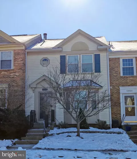 13323 Burkitts Rd, Fairfax, VA 22033