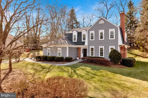 2802 Glade Vale Way, Vienna, VA 22181