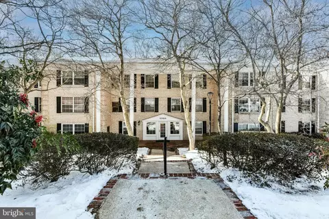 7700 Tremayne Pl #209, Mclean, VA 22102