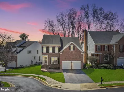 3715 Center Way, Fairfax, VA 22033