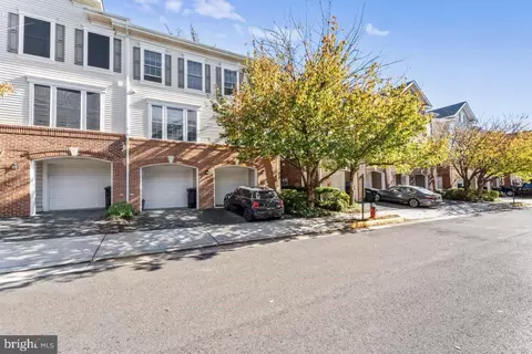 7132 Huntley Creek Pl, Alexandria, VA 22306